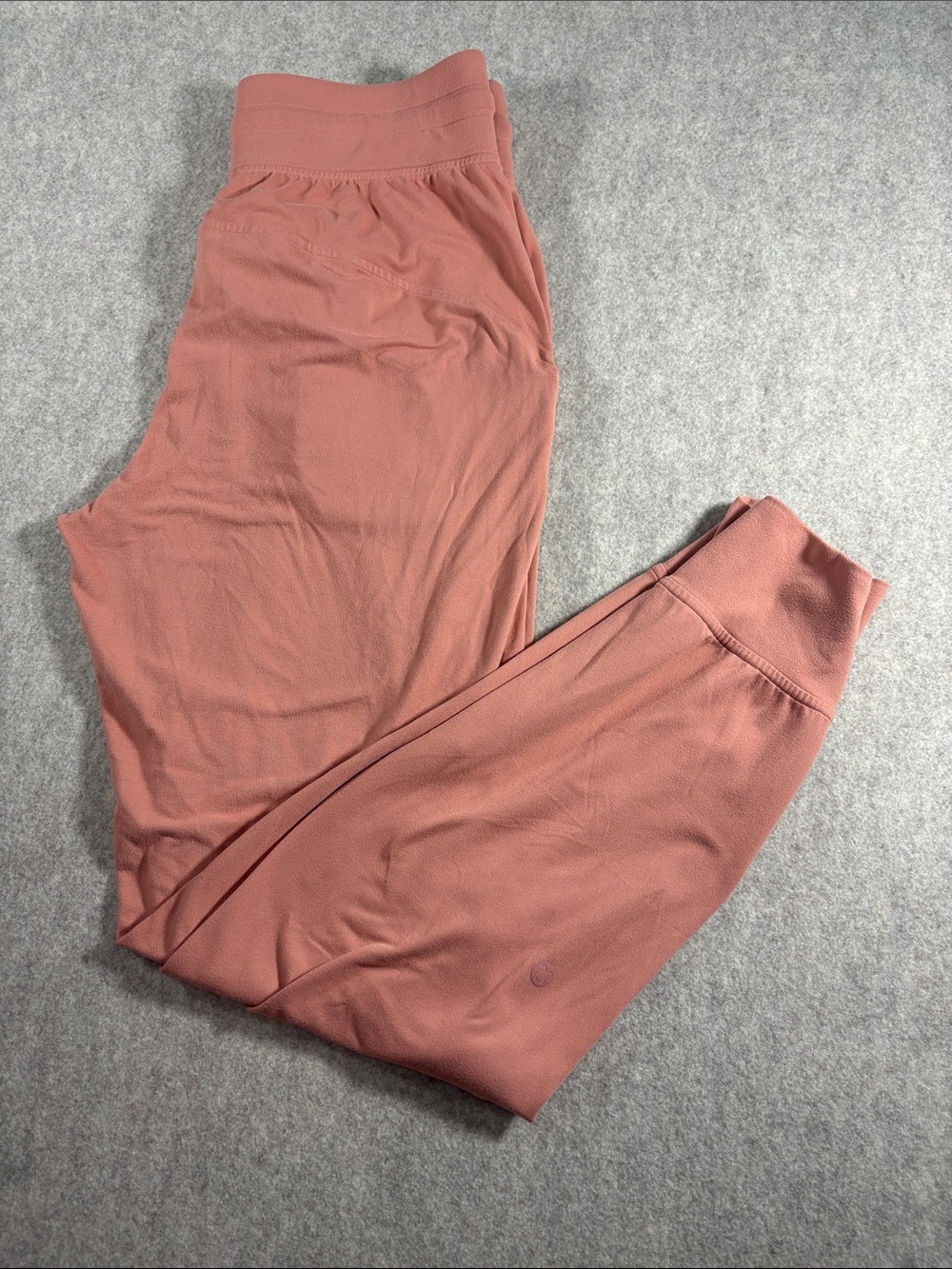 Lululemon Ready to Rulu High-Rise Jogger size 6 in Colorway Red Rock EUC 29”